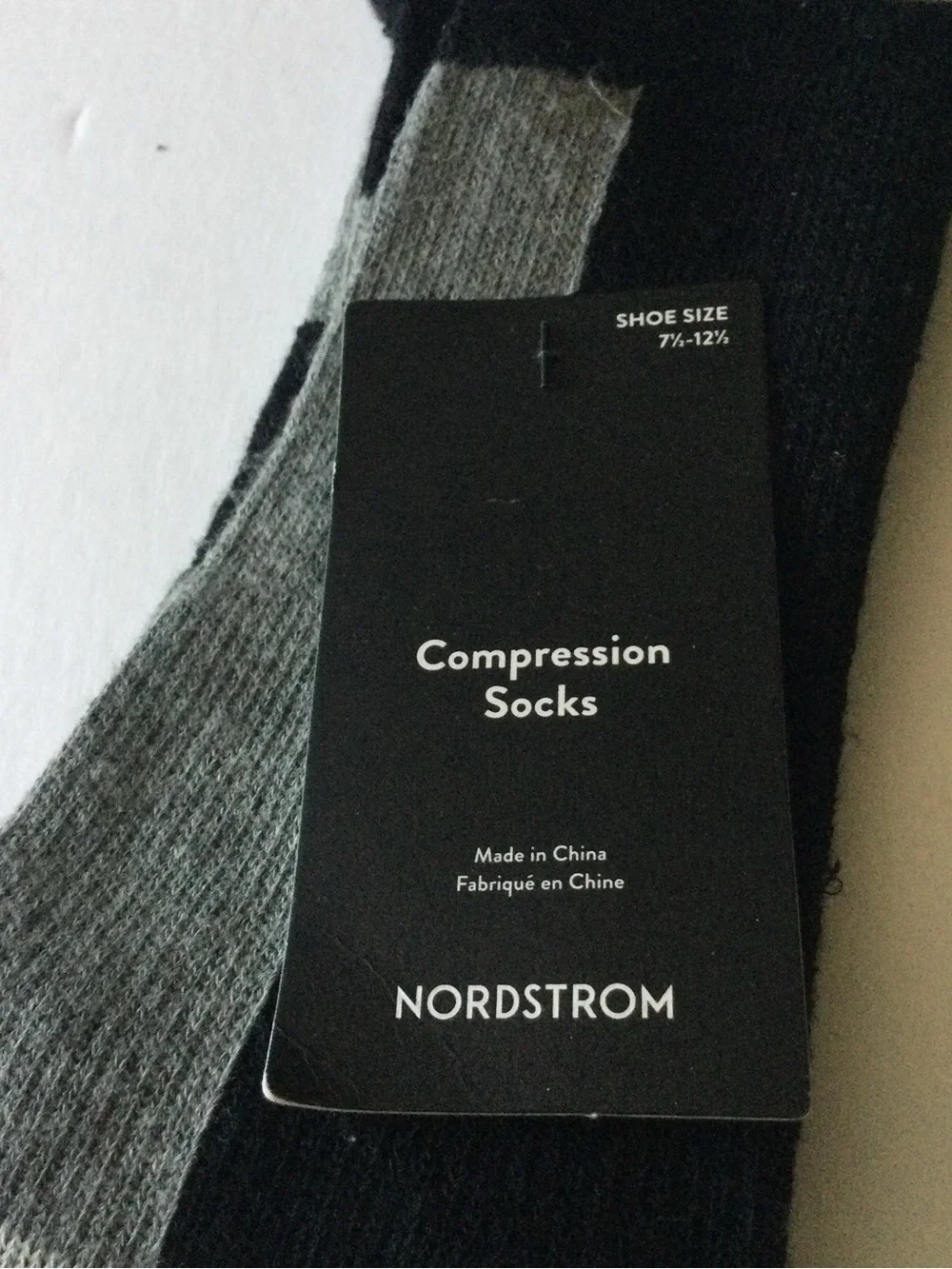 NORDSTROM MENS COMPRESSION SOCKS BLACK GRAY OS NWT